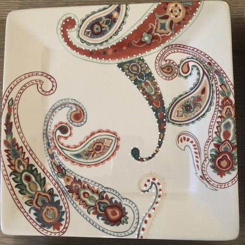 Tabletops Gallery "Multi Paisley" Dinner Plates 10 1/2" . Set 4 - Picture 2 of 7
