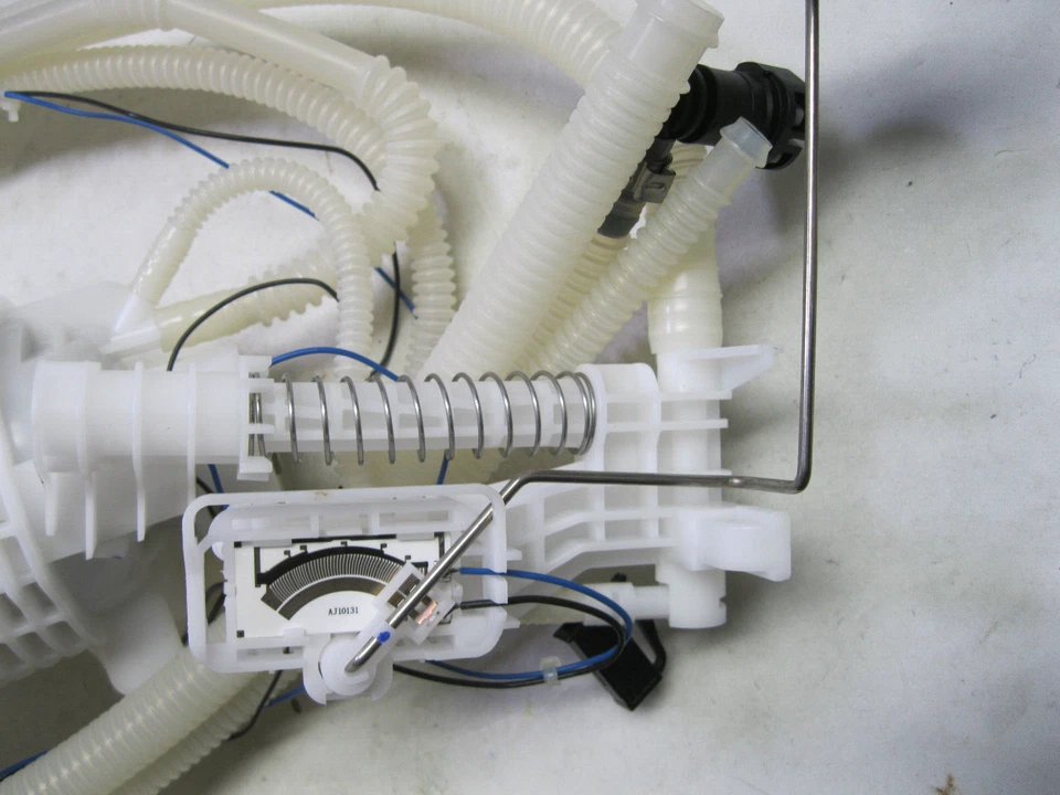 Spectra Premium Industries SP7050M - Fuel Pump Module Assembly - Image 4 of 4