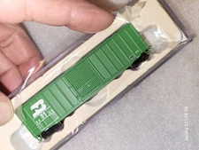 New Atlas ACF 50'6" Burlington Northern Boxcar N Scale #50 005 767