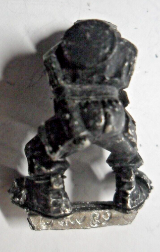 Warhammer 40k Ork Rogue Trader Blood Axe Boy kepi metal rare Y377 - Picture 3 of 4