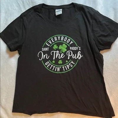 Saint Paddy's Irish Everybody Gettin  Tipsy In The Pub Graphic Tee (Ladies S)