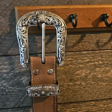 Nocona Belt Co. Women's Floral Embroidered Leather Belt Sz L Rhinestone N3447044