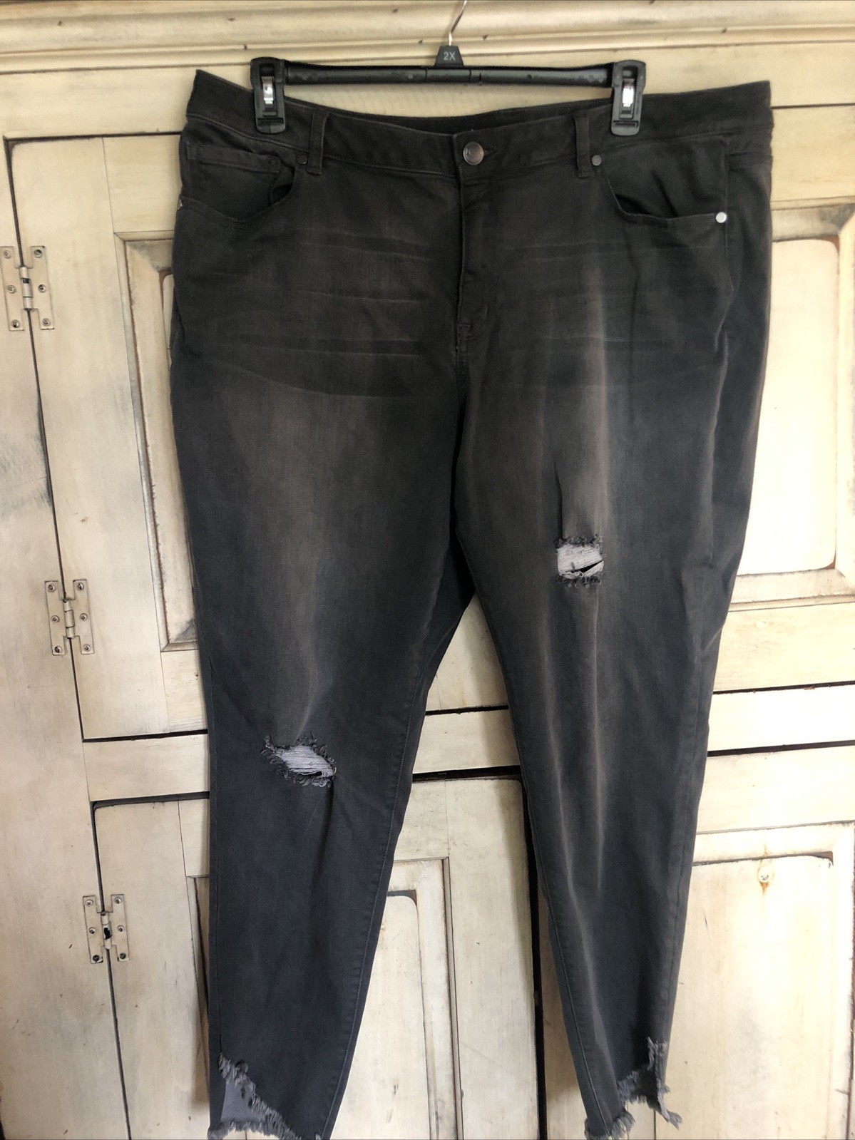 Lane Bryant Mid Rise Super Stretch Skinny Women's size 22 Black Denim jeans
