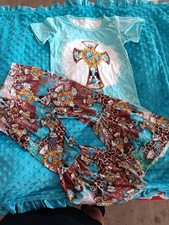 Toddler 2-Piece Outfit with Cross and Sunflower Design Size 3T