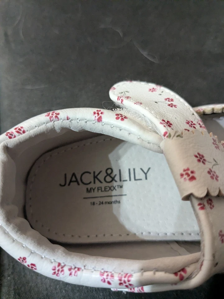 Jack & Lily Timeless T Strap Toddler Shoes Pink Flowers 18-24 Months - Image 4 of 4