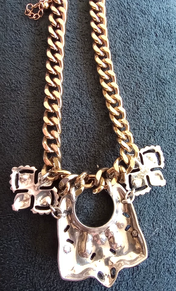 White House Black Market Rhinestone Bib Necklace - Image 4 of 4