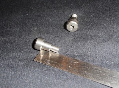 QTY. 24 SHOULDER SCREW 1/4 x 1/4''L  10-32 thread STAINLESS STEEL Socket screws