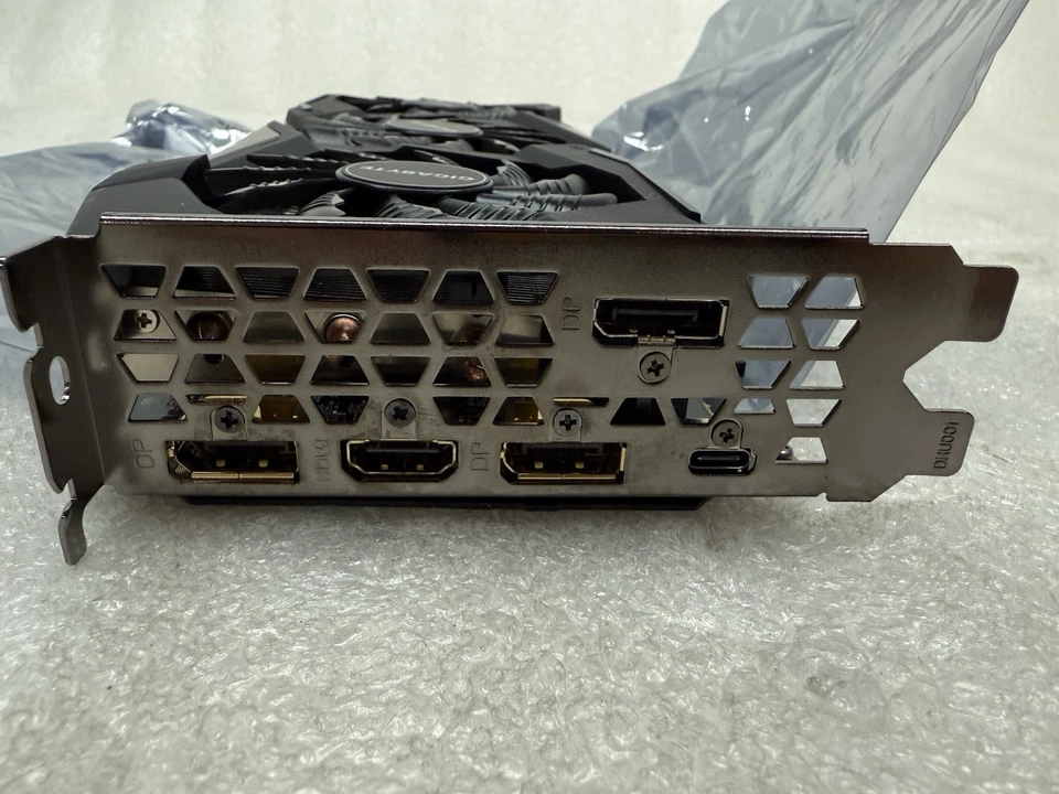 GIGABYTE GeForce RTX 2070 GAMING OC 8G Graphics Card GV-N2070GAMING-8GC - Image 2 of 4