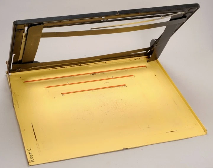Saunders/LPL Masque à Agrandir Universel 11x14 4 Lames - État Propre