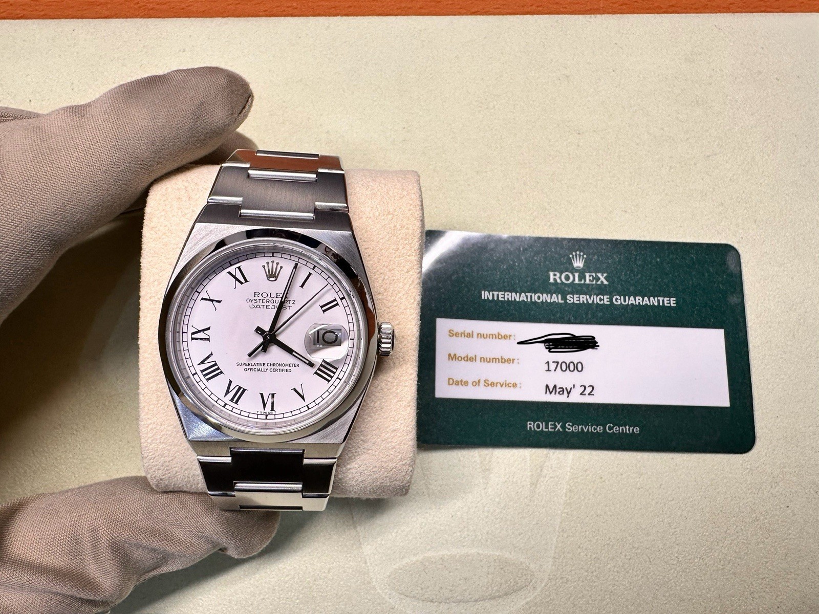 Rolex oysterquartz 17000 NOS Buckley Dial Service Official