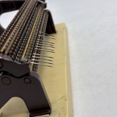Read Pleaters 16-Row Needle Smocking Pleater Machine | eBay