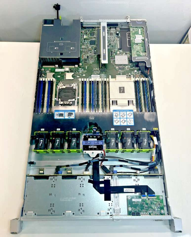 Cisco UCS C220 M4 1U Rack Server 1x Xeon E5-2650 v3 @ 2.30GHz 64 GB 12G Raid CTR - Image 2 of 4