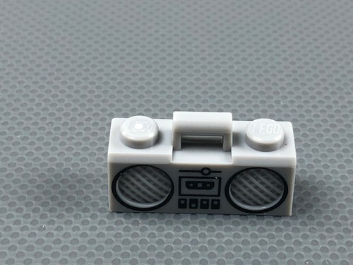 New LEGO Light Bluish Gray Minifigure Radio Boom Box Cassette 93221pb03 (x1) - Picture 3 of 11