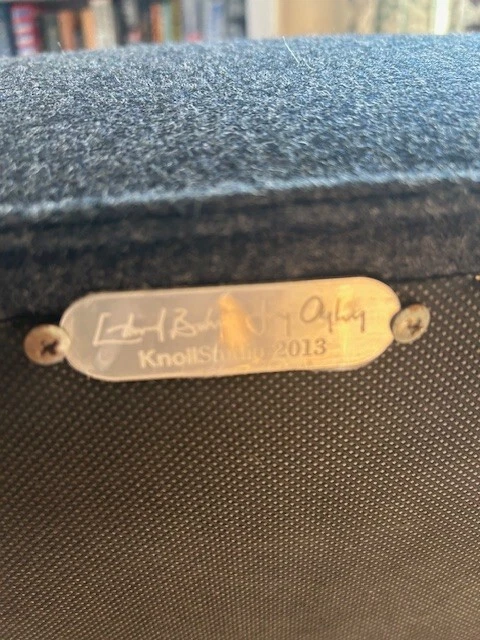 Otomana Knoll Studio Foto 2 de 4