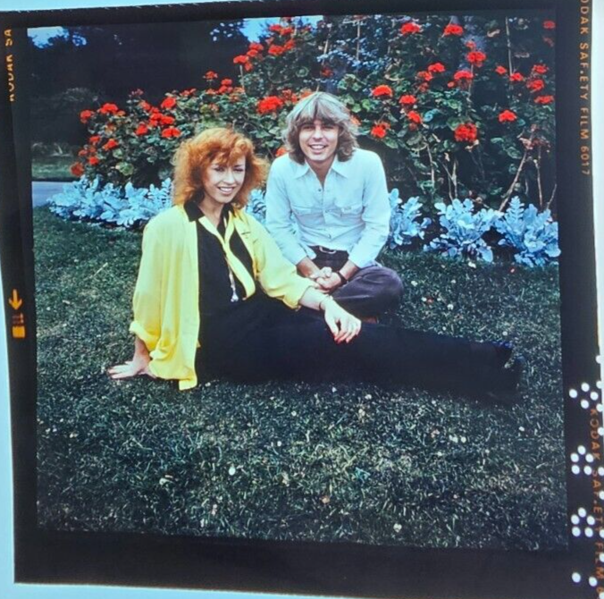 UK1-2145 DOLLAR Famous British Pop Group 1979 RARE 2x2 Color UK1-2145 DOLLAR Famous British Pop Group 1979 RARE 2x2 Color