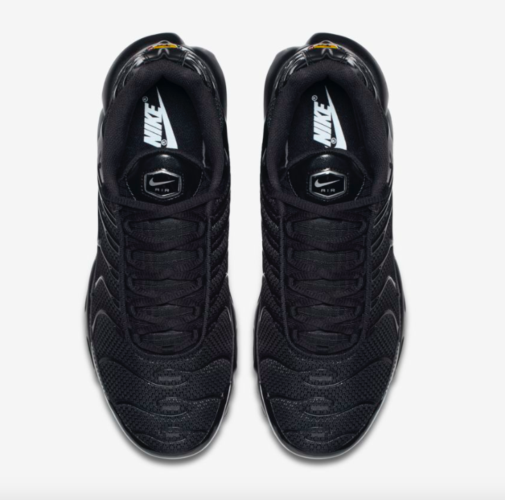 nike air max plus tn ultra triple black