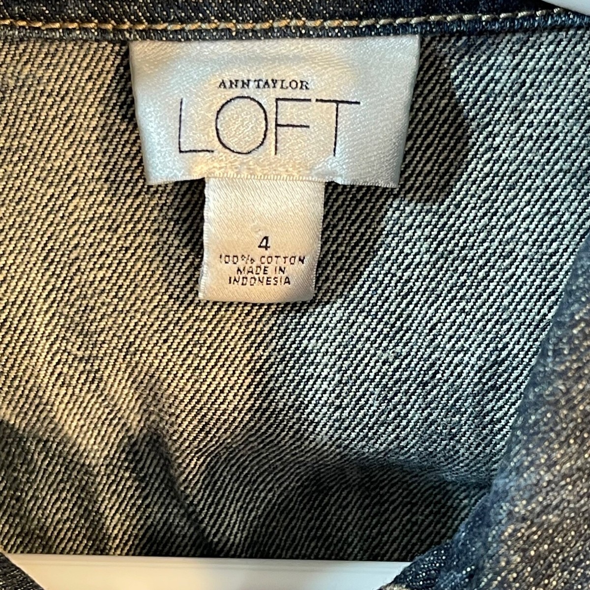 Ann Taylor LOFT Blue Jean Jacket Long Sleeve Pockets Button