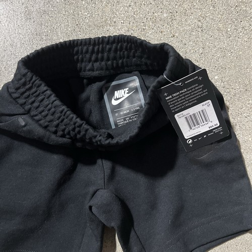 NIKE LITTLE BOYS TECH PACK FLEECE SHORTS BLACK SIZE 3T - Picture 4 of 4