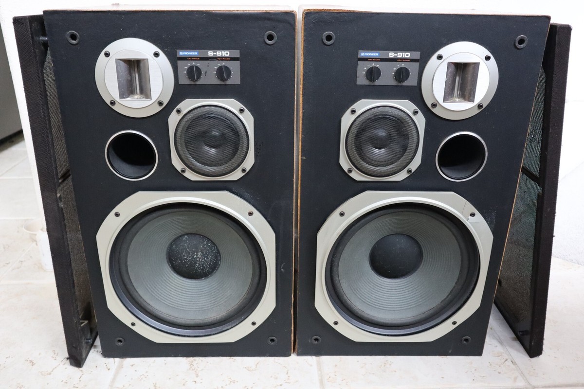 Pair of Pioneer S-910 Speakers System For Parts or Restore - AS IS