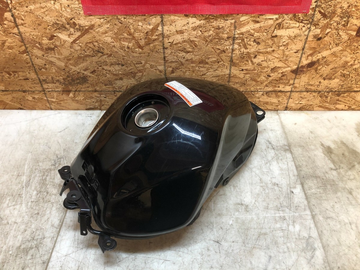 18 19 20 2018-2020 Suzuki GSX250R GSX 250 R Gas Tank Fuel Tank
