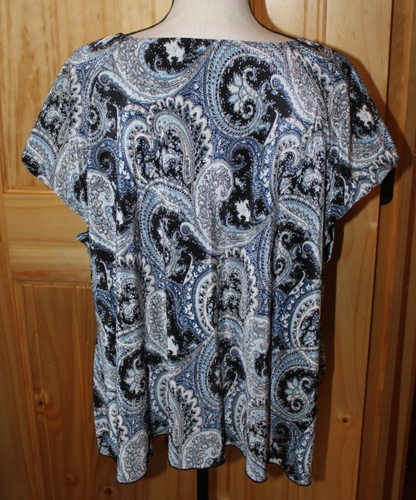 Top donna Fashion Bug blu e bianco paisley elasticizzato manica corta taglie forti 22/24W - Foto 2 di 3