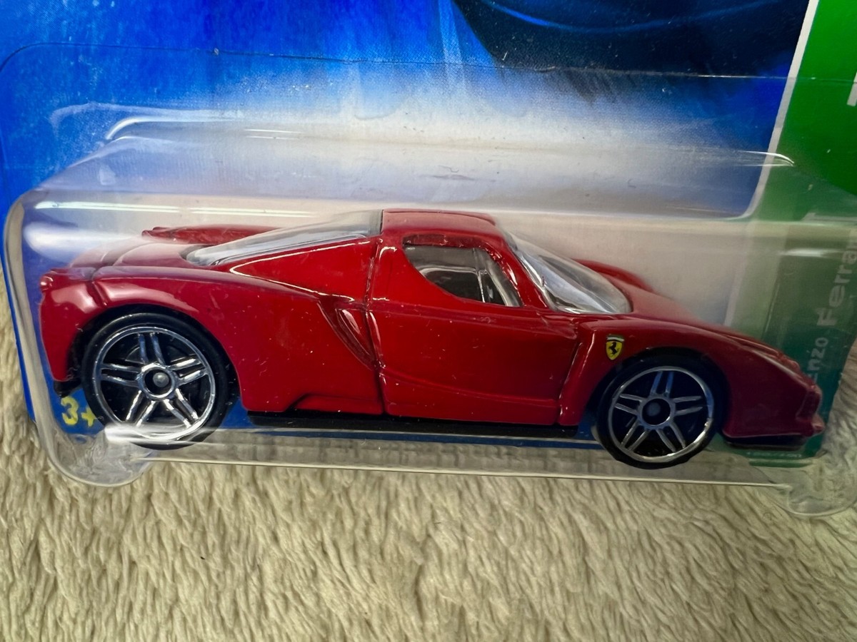 🇮🇹🇮🇹Hot Wheels Treasure Hunts Enzo Ferrari Red Seats w