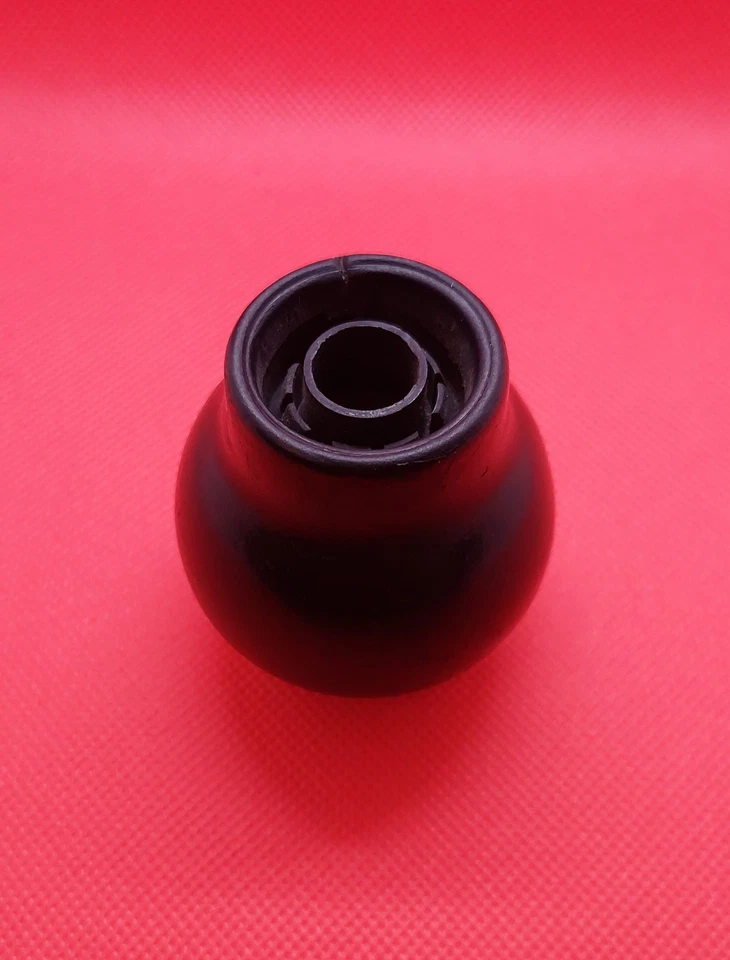 "OEM" 2001 Audi TT Mk1 Quattro 6speed Shift Knob (8N) - Image 2 of 2