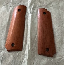 Bench Made Smooth Wood Grips Colt 1911 Government Commander Pair 242 Full Size