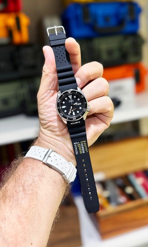 WAVE Rubber Silicone Diving Watch Strap No-Decompression Table 7 Colours 18-24mm - Picture 6 of 15