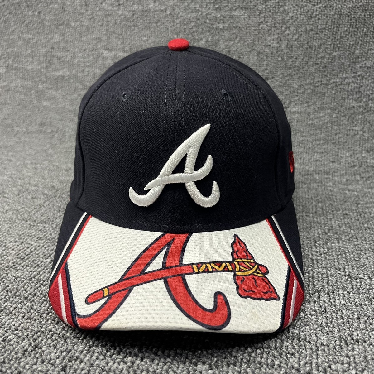 New Era Atlanta Braves Youth 9FORTY Hat Black Red Graphic Visor Strapback Cap