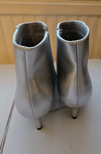 Silberne Stiefeletten Kitten Heels spitz Party Größe UK 6,5 EU 39,5 - Bild 9 von 12