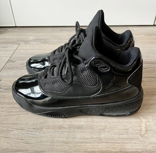 Nike Jordan Max Aura 2 Triple Black Basketball Shoes Kids 4Y Style CN8094-005  | eBay