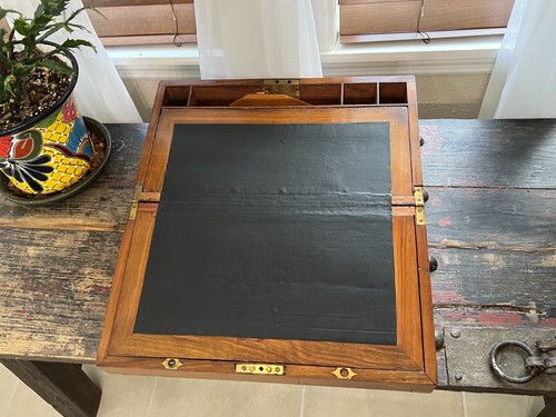 English Writing Slope Walnut Desk C1800s - Picture 6 of 15