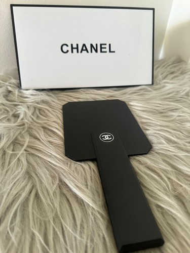 CHANEL Beauty Makeup Handheld Mirror Acrylic - New Design - Smooth Material - Picture 3 of 3