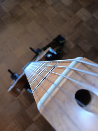 Telecaster Modell E-Gitarre Tele mit Fender-Gurt u. Straplocks - Bild 6 von 7