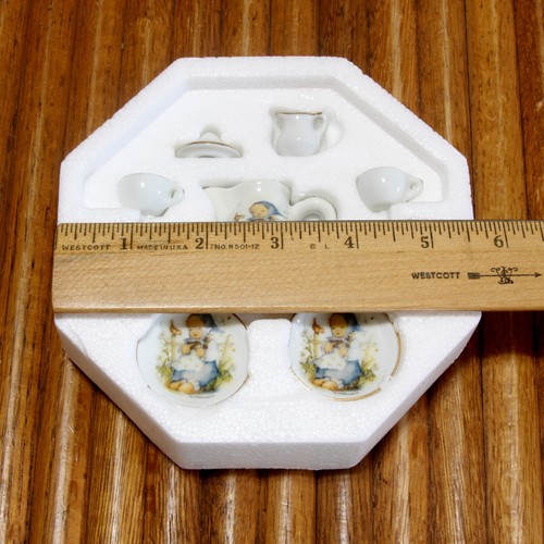 M.J. Hummel Miniatur Teeservice 9-teilig Reutter Porzellan Germany Neu im Karton - Bild 4 von 6