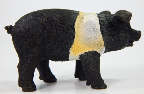 ADORABLE VTG RESIN BLACK PIG WITH CURLY TAIL PAINTED SHIRT NICE DETAIL 1.75" EUC - Picture 6 of 12