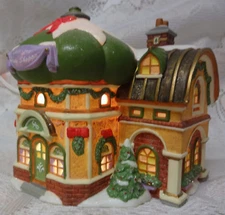 Vintage Dept 56 Christmas North Pole Beauty Shoppe Night Light Village House