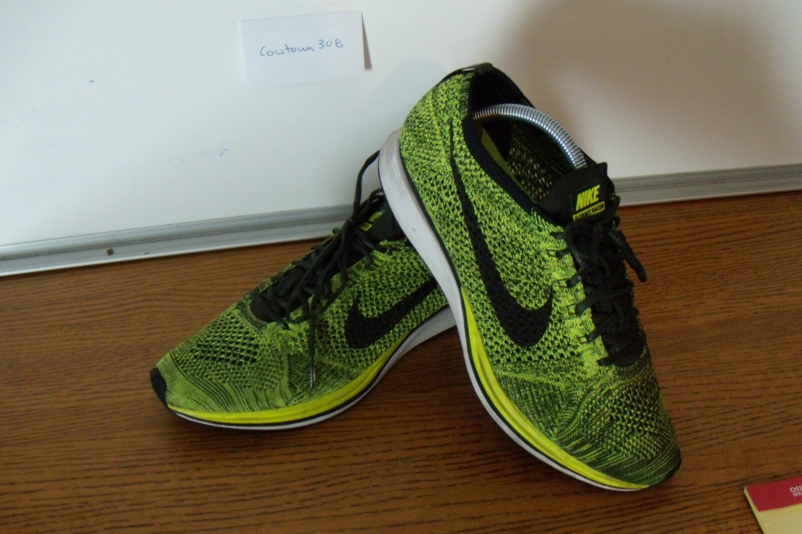 nike flyknit racer size 10
