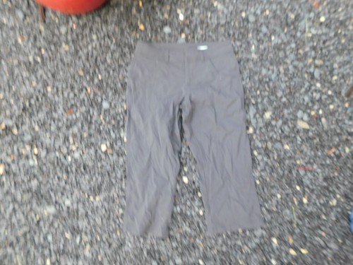 Lucy WALKABOUT Workout Excercise Capris 