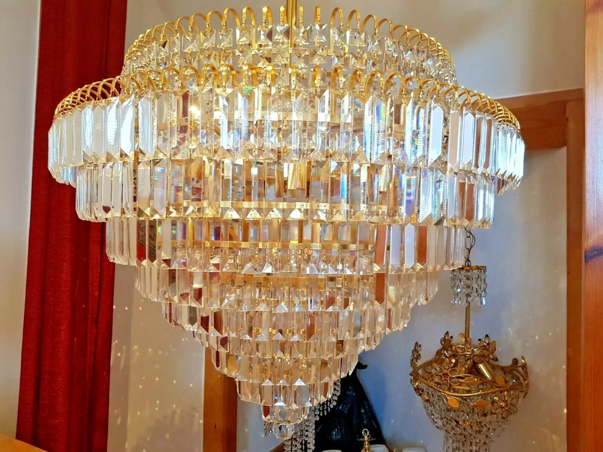 Strauss on sale crystal chandelier