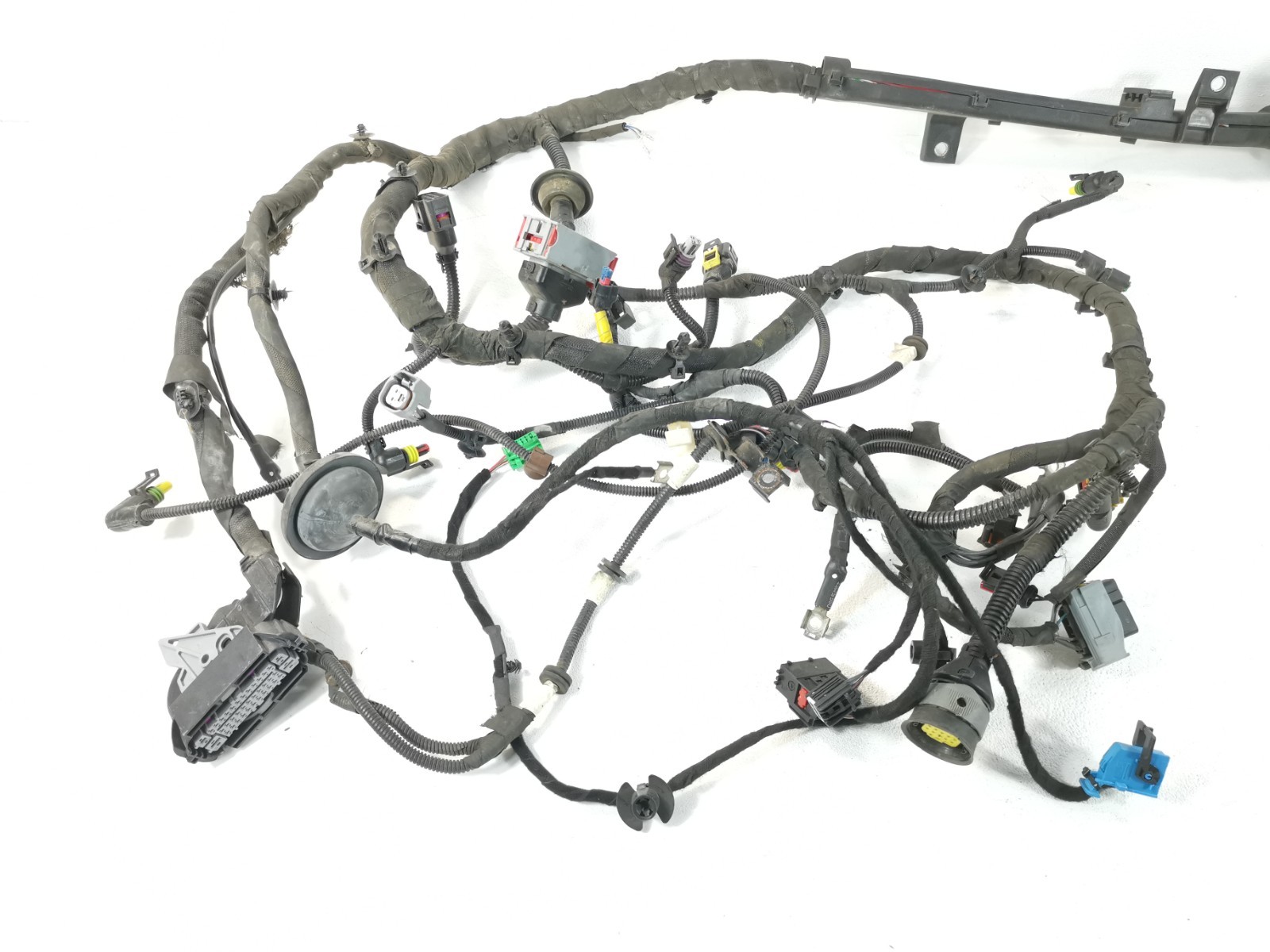 Maserati Ghibli S 3.0 Q4 2014 Engine Bay Wiring Harness & Fuse Box 670003795 OEM