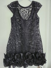 Guess black  Floral Lace Ruffled Hem Sheath  cocktail dress .No Lining Size 12