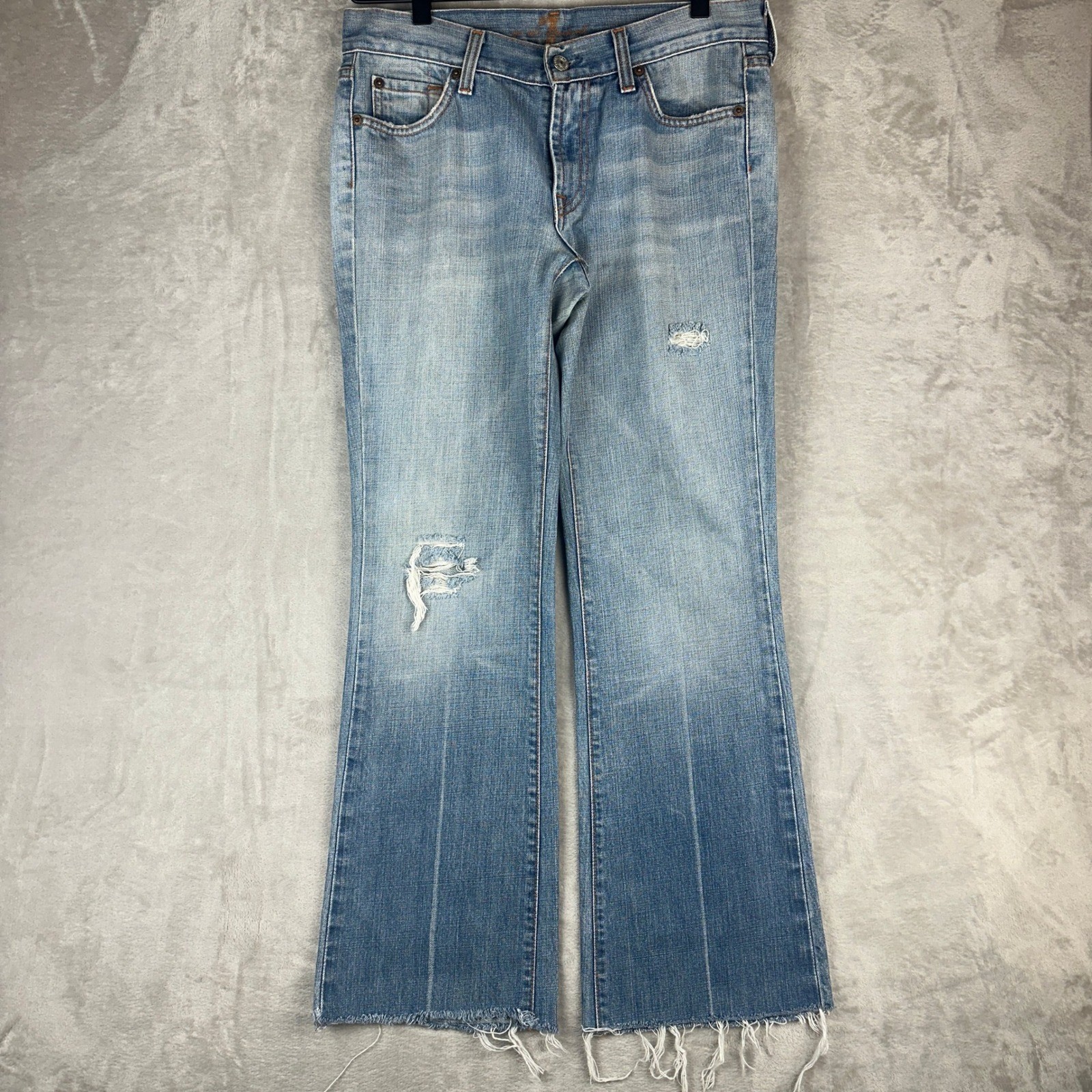 7 For All Mankind Lowrise Bootcut Jeans Distressed 29 100% cotton USA