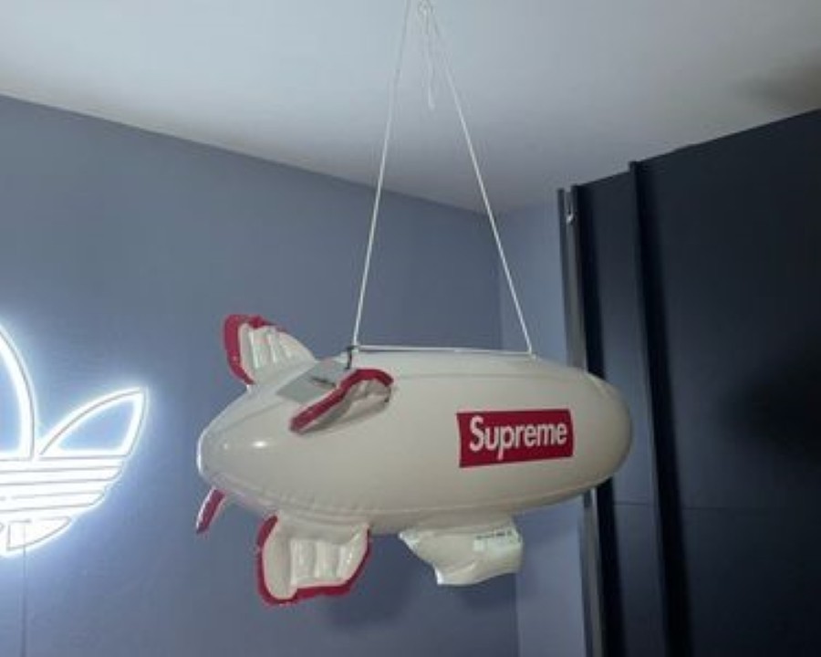 Supreme Inflatable Blimp FW17 2017 Red White Big Box Logo