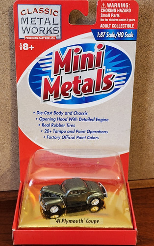 Mini metales clásicos 30105 todo fundido a presión 1941 Plymouth cupé verde HO | Zustand: New