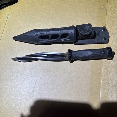 United Cutlery M48 Cyclone 2Cr13 Stainless Black Spiral Fixed Boot Knife 3287