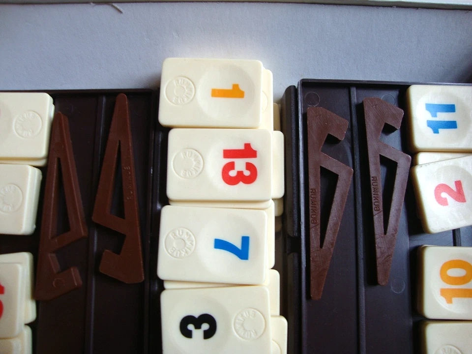 RUMMIKUB Board Game SPEARS GAMES 1988 Tile Game based on Rummy & Mahjong VG+ - Image 3 of 4