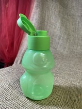 Botella de agua Tupperware 12 oz Kids Eco+ tapa abatible Benny the Bullfrog verde