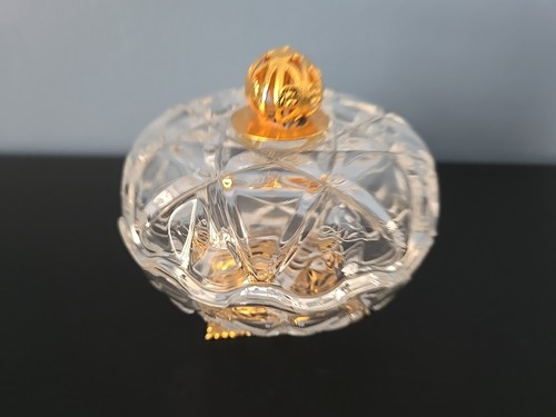 KILARNEY 24% CRYSTAL TRINKET Jewelry DISH 22ct HEARTS  FILIGREE BASE - Afbeelding 1 van 8